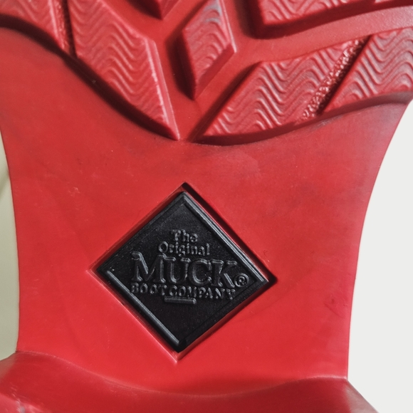 MUCK  Ankle Rubber Boot Black/Red Plaid Sz US 9 EU 40 Fall/Winter - Picture 11 of 12